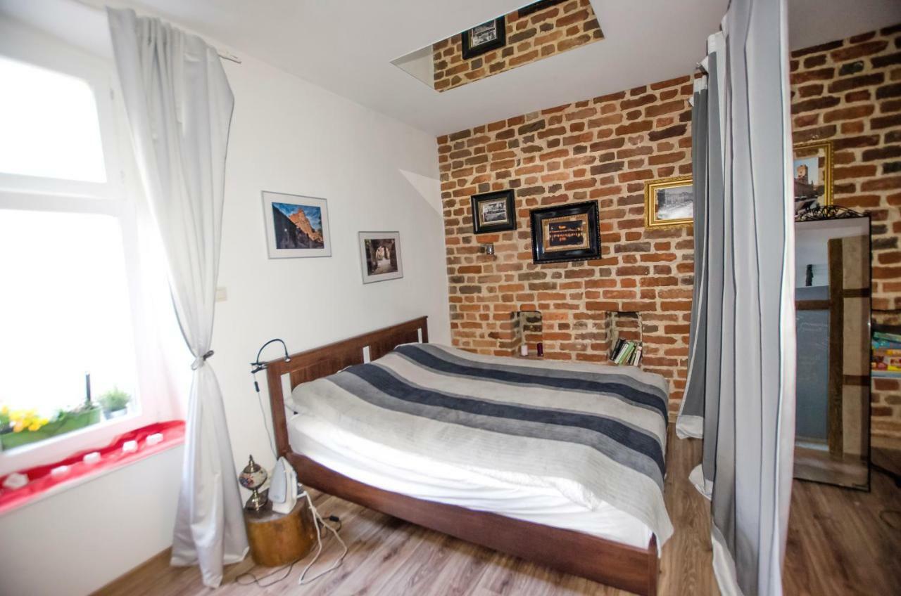 Apartament Gra - Gothic House Torun Ngoại thất bức ảnh